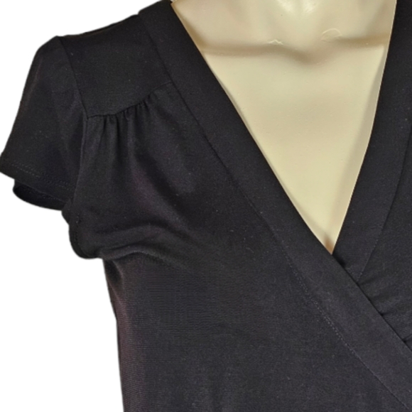 Kenneth Cole New York Black Surplice V-Neck Wrap Dress, EUC, size Small - Picture 3 of 4